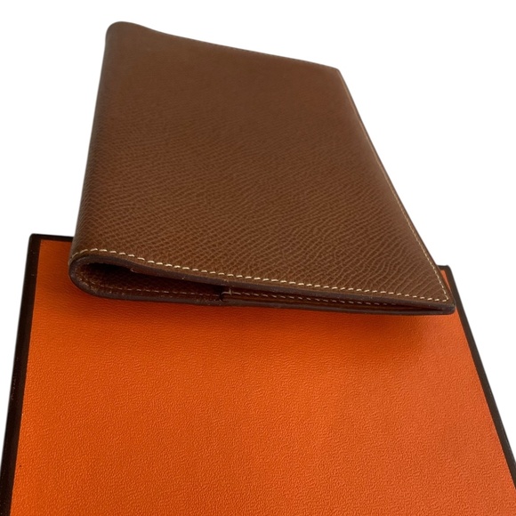 Authentic Hermès Bifold Long Wallet + Agenda Holder w/ COA in Gold (Camel Brown) - Picture 7 of 15